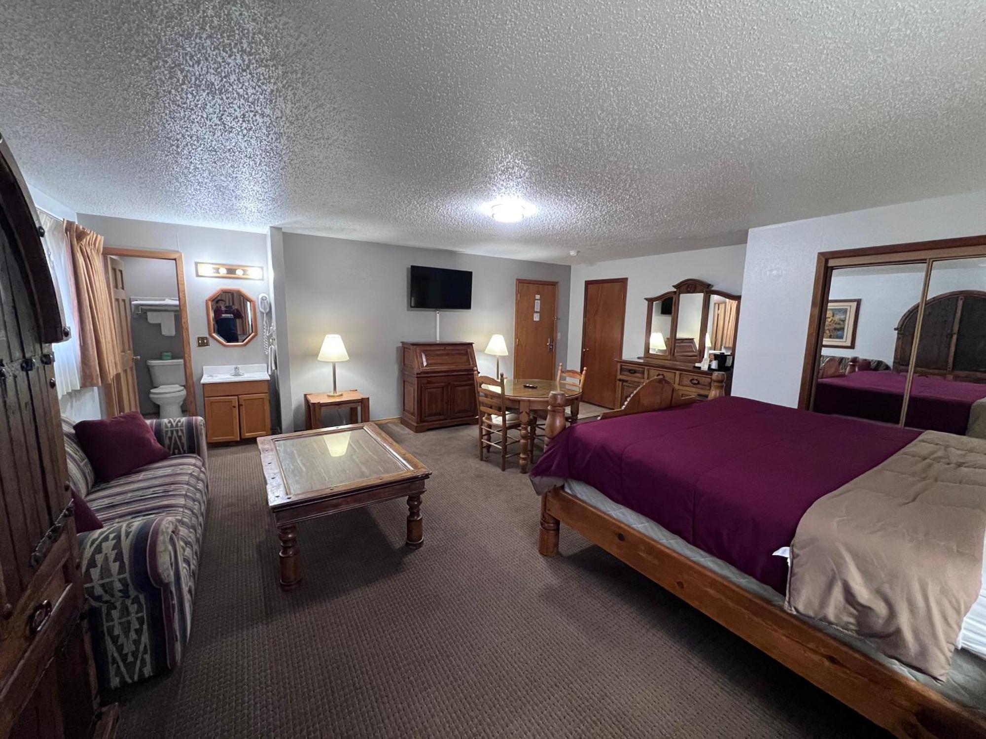 Regency Inn Dodge City Bagian luar foto
